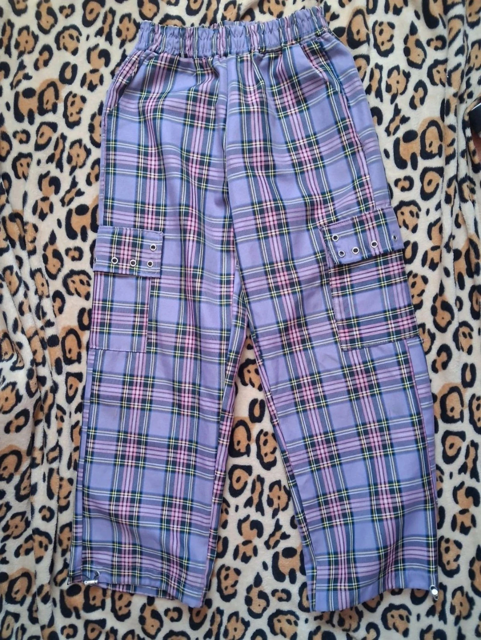 Pantalones cargo morados